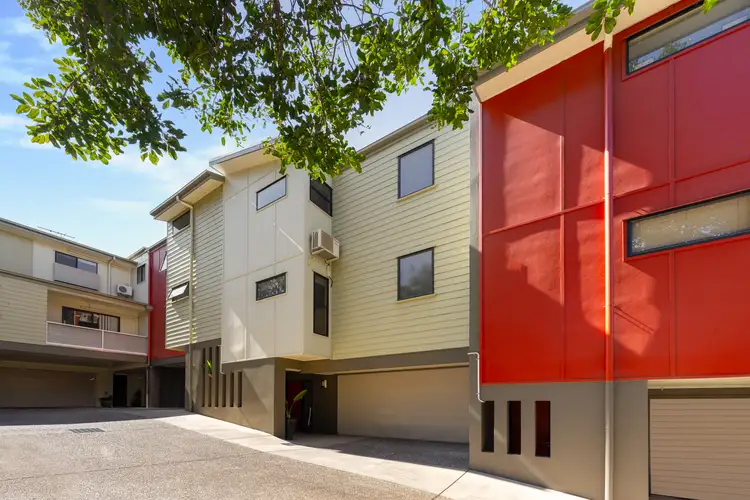2/16 Carntyne Street, Morningside QLD 4170