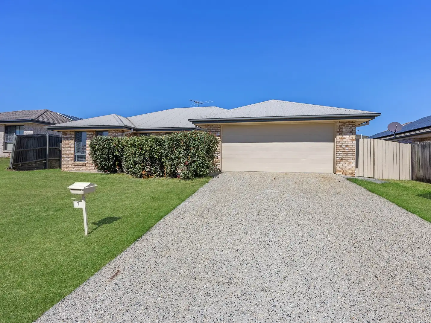 Main view of Homely house listing, 7 Acacia Close, Raceview QLD 4305