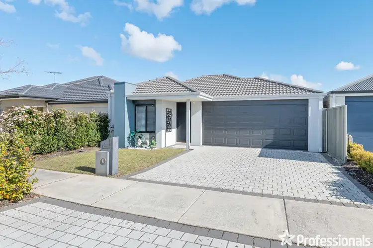 Second view of Homely house listing, 11 Sweetgum Way, Piara Waters WA 6112