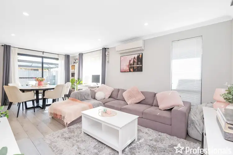 Sixth view of Homely house listing, 11 Sweetgum Way, Piara Waters WA 6112