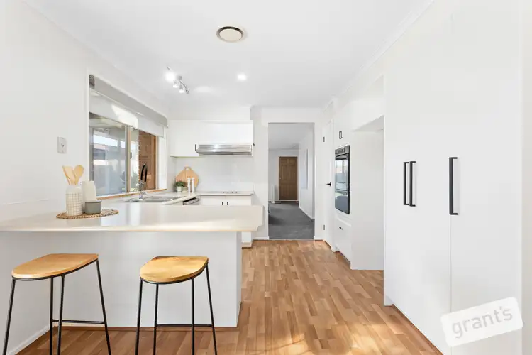 Second view of Homely house listing, 7 Acheron Close, Hallam VIC 3803