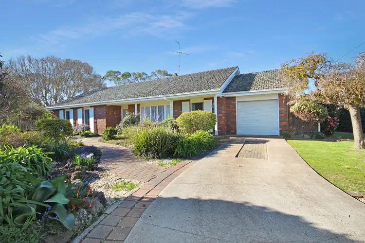 18 Culliver Street, Horsham VIC 3400