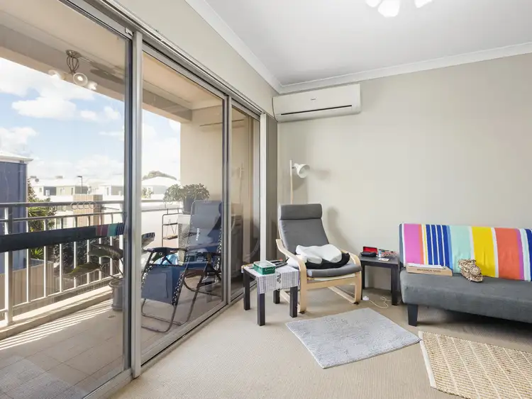 Seventh view of Homely apartment listing, 4/148 Railway Parade, Queens Park WA 6107