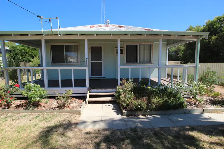 1 FITZPATRICK PLACE, Waroona WA 6215