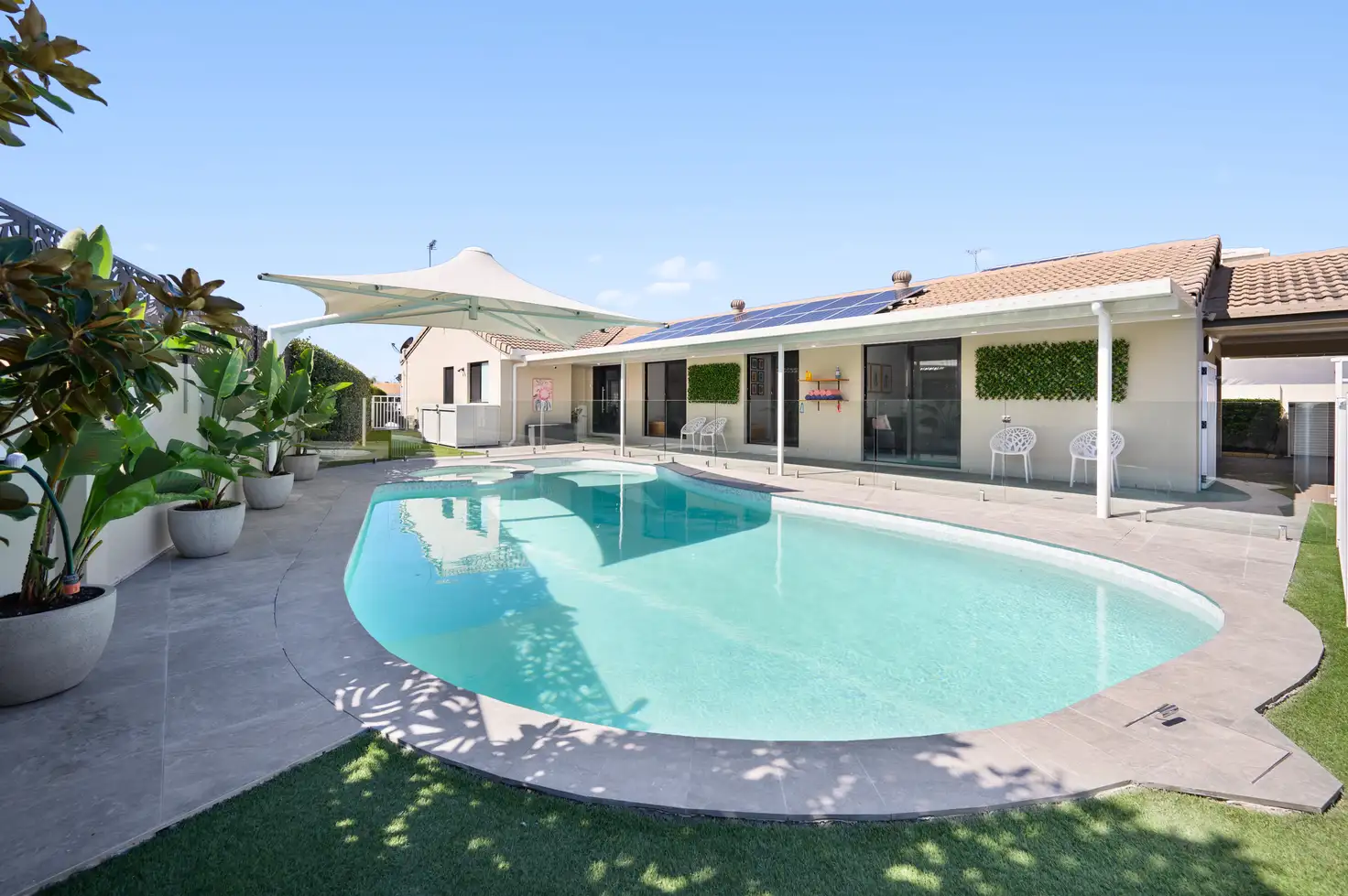 Main view of Homely house listing, 3 Seabreeze Street, Paradise Point QLD 4216
