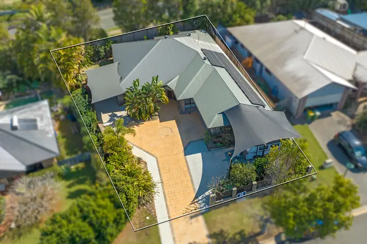 18 Attenborough Circuit, Redland Bay QLD 4165