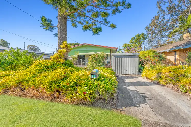 13 Moresby Avenue, Palm Beach QLD 4221