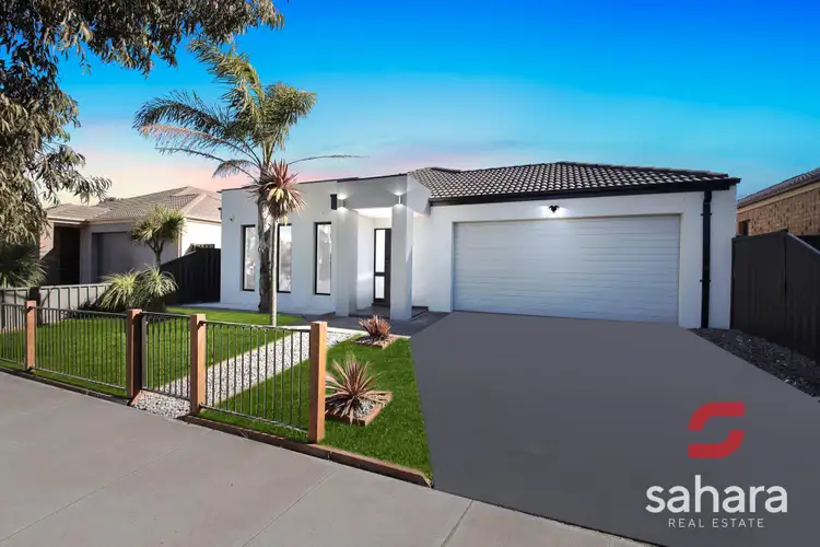 Second view of Homely house listing, 7 Naracoorte Avenue, Craigieburn VIC 3064