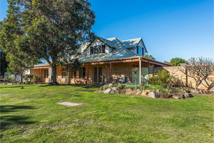 1 Lourens Dale, Winthrop WA 6150