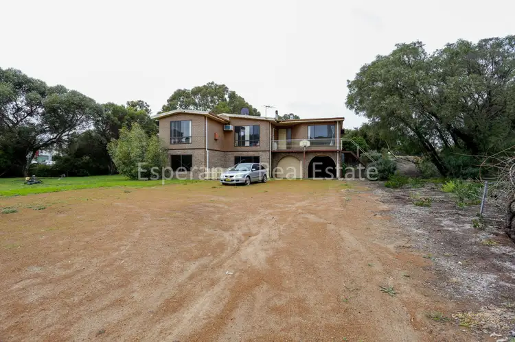 16 Barron Close, Pink Lake WA 6450