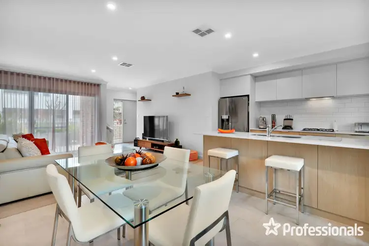 Fourth view of Homely townhouse listing, 6 Catseye Walk, Treeby WA 6164