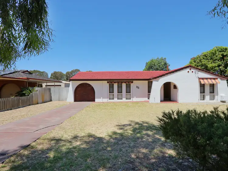 111 Dulwich Street, Beckenham WA 6107