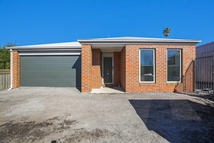 1B Robinson Street