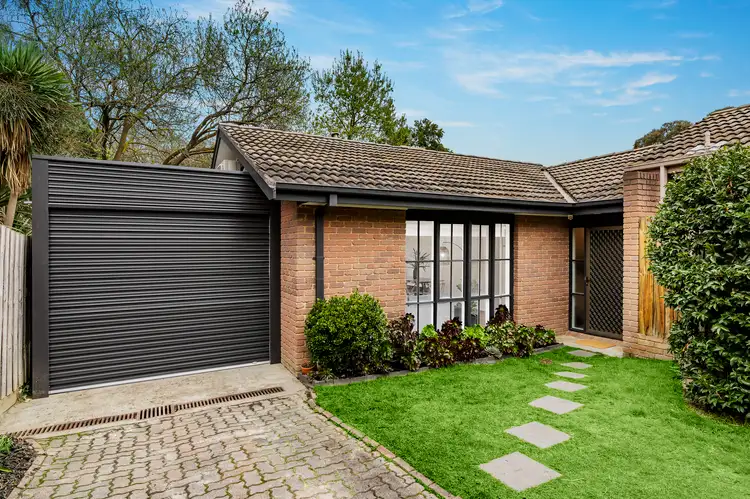 Main view of Homely unit listing, 2/36 Thornton Street, Macleod VIC 3085