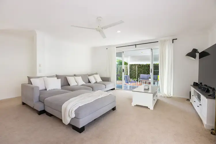 Fourth view of Homely house listing, 8 Harrow Place, Arundel QLD 4214