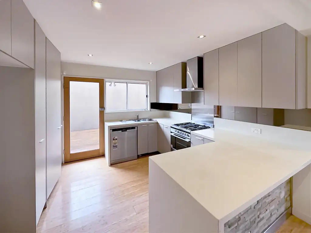 Main view of Homely unit listing, 3/5 Robert Street, Dandenong VIC 3175