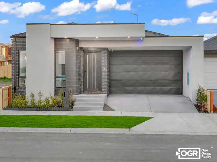 Second view of Homely house listing, 3 Pebble Street, Greenvale VIC 3059