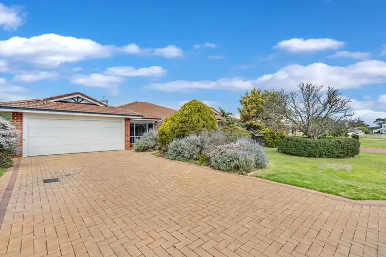 7 Willis Cove, Pelican Point WA 6230