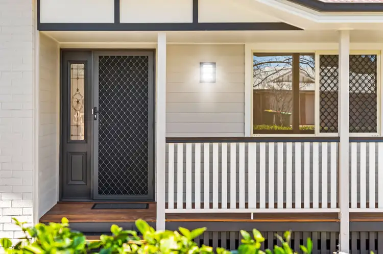 20 Ravenscourt Street, Centenary Heights QLD 4350