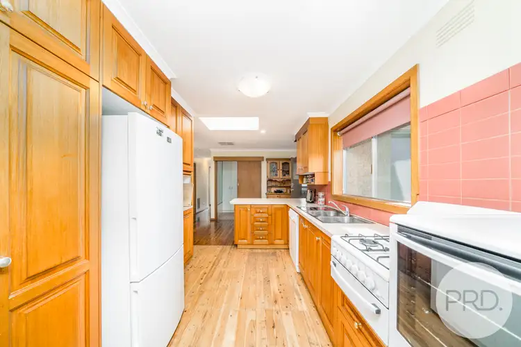 Sixth view of Homely house listing, 8 Kennedy Avenue, Kooringal NSW 2650