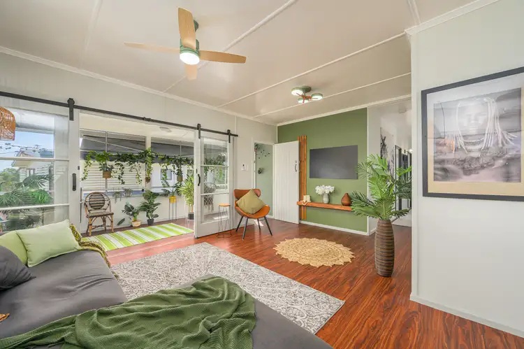 32 Higgins Street, West Gladstone QLD 4680