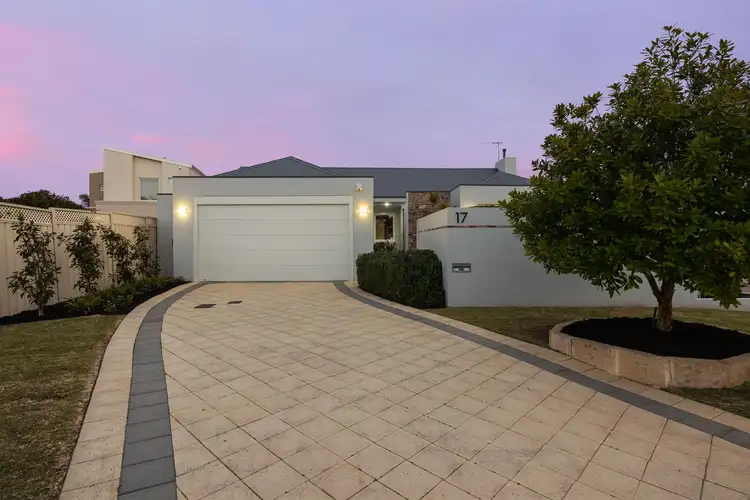 17 Olding Way, Melville WA 6156