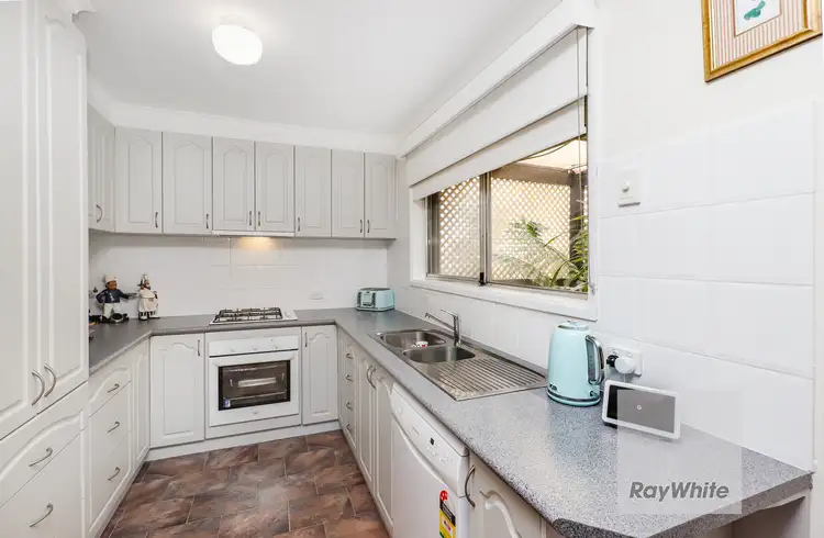 Sixth view of Homely house listing, 14 Castleton Court, Gladstone Park VIC 3043