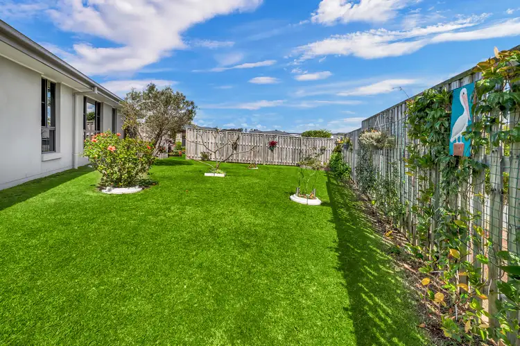 2 Longstaff Crescent, Pimpama QLD 4209