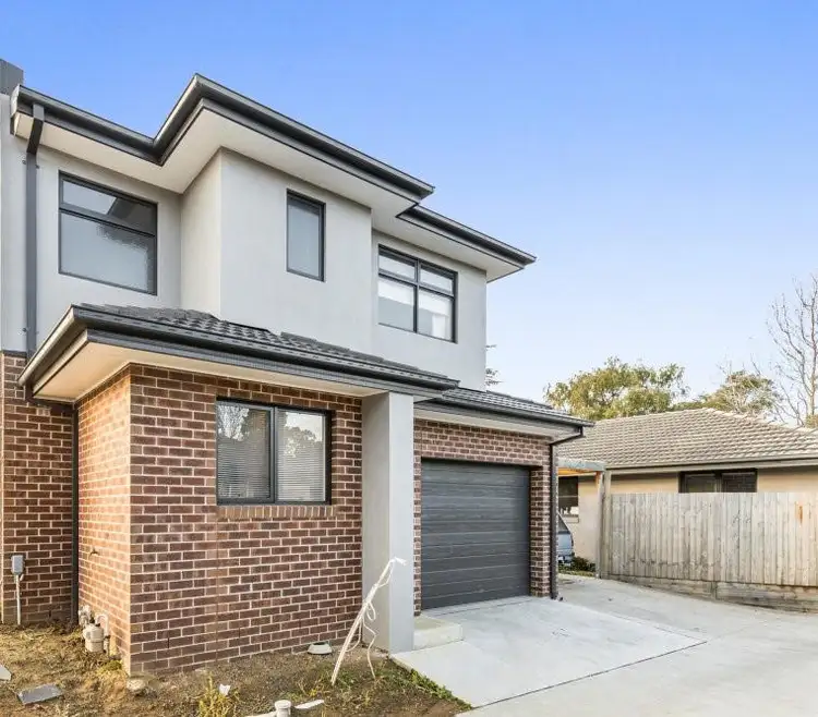 Main view of Homely townhouse listing, 2/476 Scoresby Road, Ferntree Gully VIC 3156