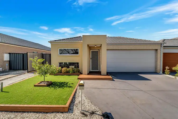 33 Bliss Street, Point Cook VIC 3030