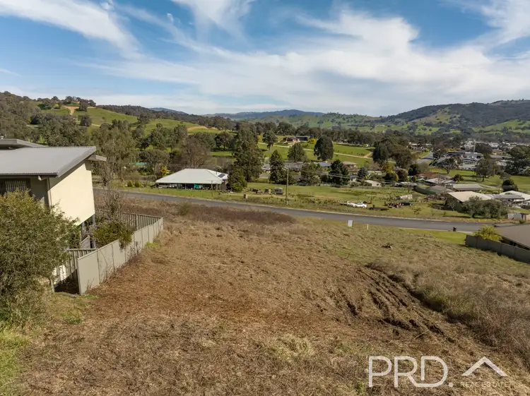 14 Eberlin Place, Tumut NSW 2720