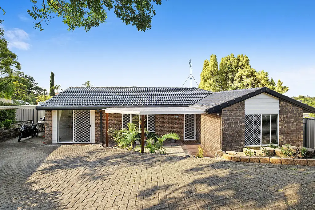 Main view of Homely house listing, 4 Jancoon Court, Carrara QLD 4211