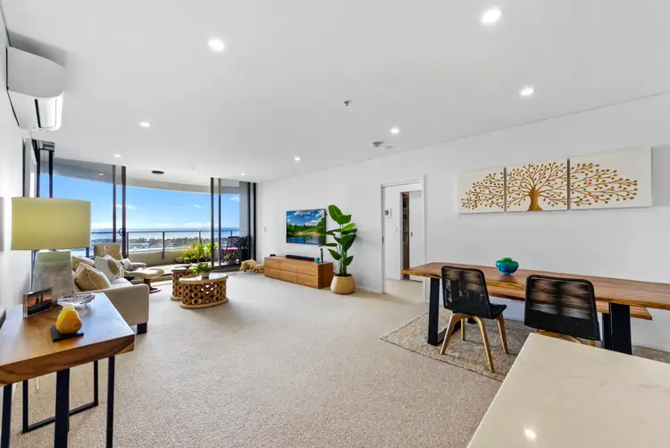 2103/4 Como Crescent, Southport QLD 4215