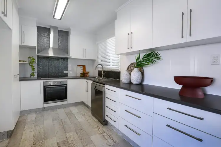 Second view of Homely house listing, 10 Lutana Court, Cranbrook QLD 4814