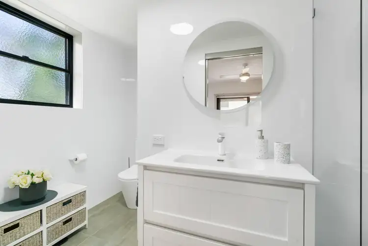 Fifth view of Homely unit listing, 6/20-22 Dutton Street, Coolangatta QLD 4225
