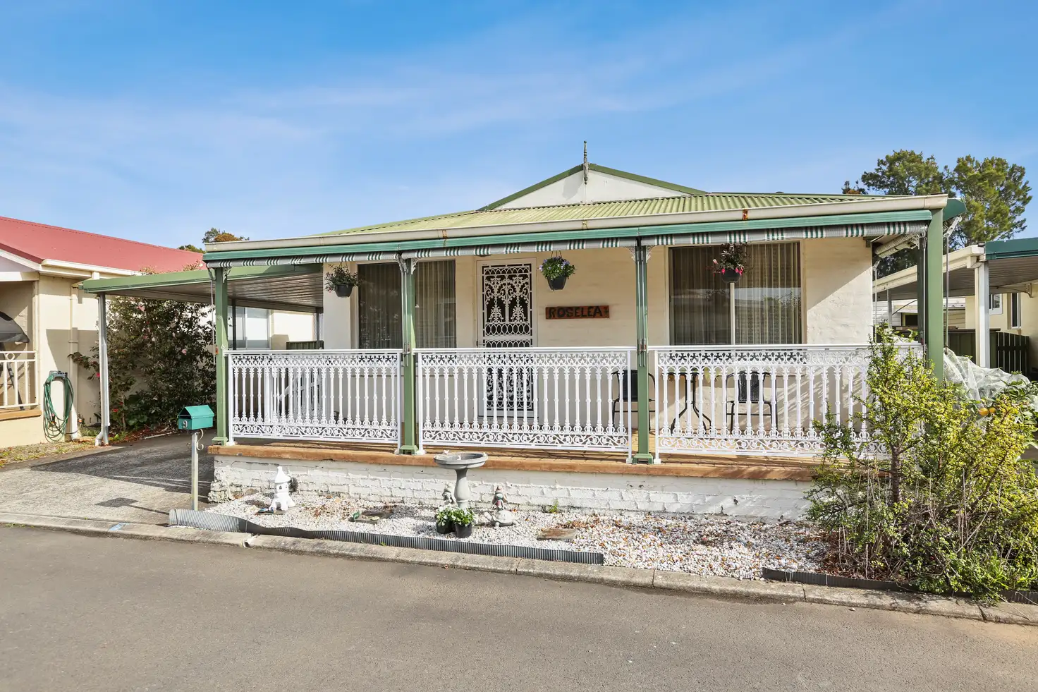 Main view of Homely villa listing, 9 Willow Crescent, Kanahooka NSW 2530