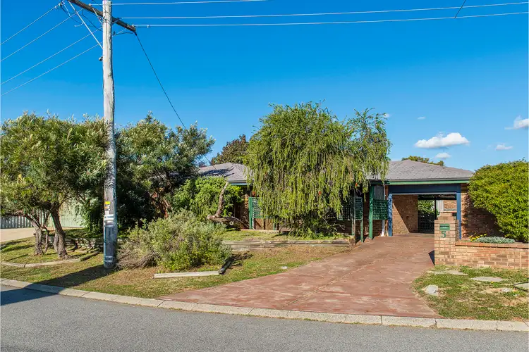 5 Cockatoo Court, High Wycombe WA 6057