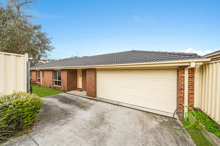 1/5 Lima Place, Pakenham VIC 3810