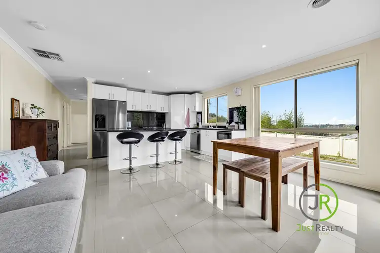 Fifth view of Homely unit listing, 1/5 Lima Place, Pakenham VIC 3810