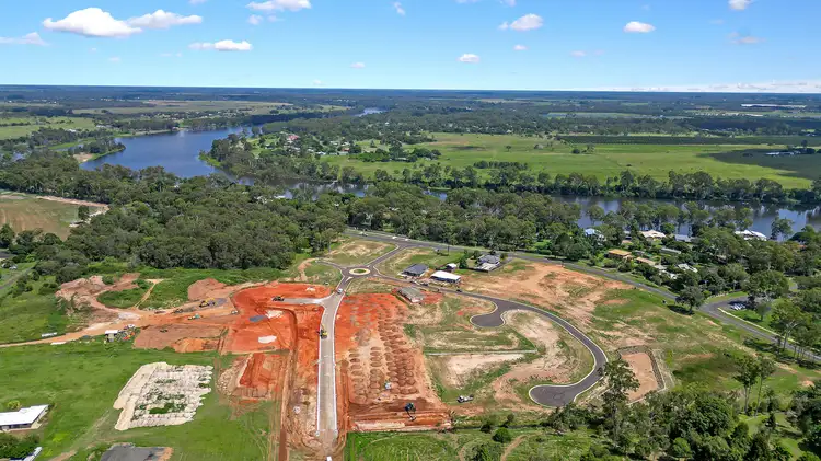 15 Ridge Road, Branyan QLD 4670