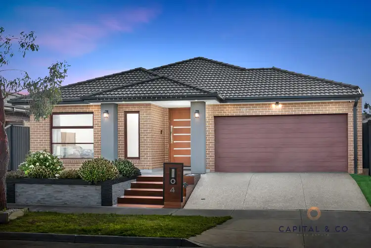 4 Revelstoke Street, Mickleham VIC 3064