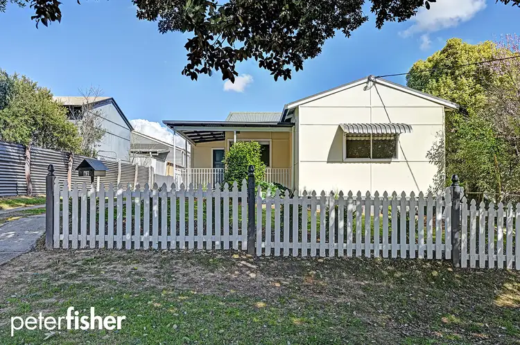 62 Churchill Avenue, Orange NSW 2800