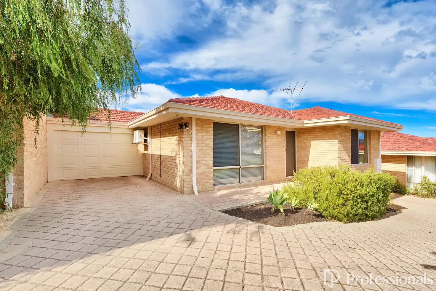 Main view of Homely house listing, 2/177 Hillsborough Drive, Nollamara WA 6061