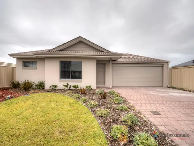 9 Swallowtail Loop, Two Rocks WA 6037