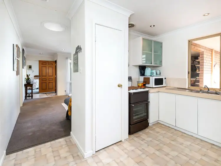 Sixth view of Homely villa listing, 3/86 Carrington Street, Palmyra WA 6157