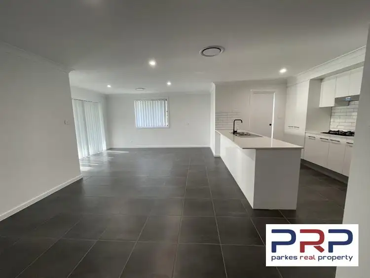 Third view of Homely house listing, 10 Cedar Crescent, Parkes NSW 2870