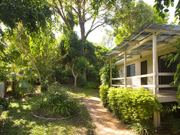 10 PAUL STREET, Noosa Heads QLD 4567