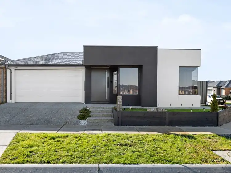 Main view of Homely house listing, 17 Holbrook Crescent, Kalkallo VIC 3064