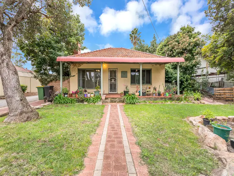 70 Lacey Street, Beckenham WA 6107