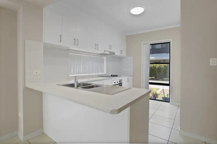 Sixth view of Homely townhouse listing, 22/7 Bilgola Place, Blacks Beach QLD 4740